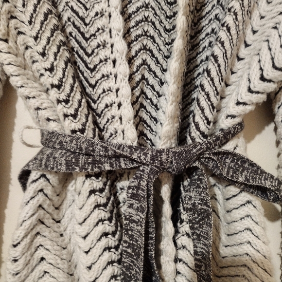 **Anthros** MOTH Filamentous Chevron Print Open Front Belted Cardigan. Size M - Picture 15 of 16